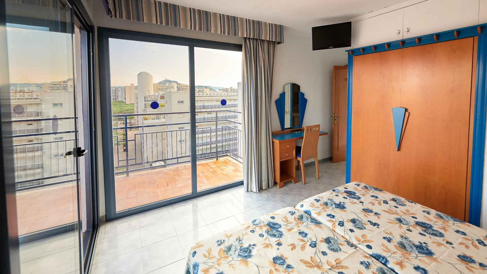 Checkin Blanes Hotel Spanje