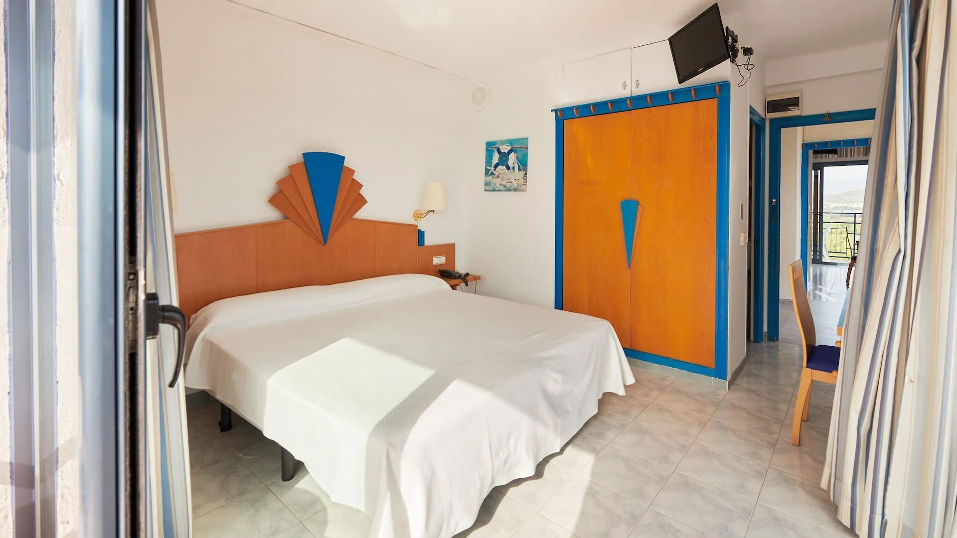 Checkin Blanes Hotel 3*,  Spain